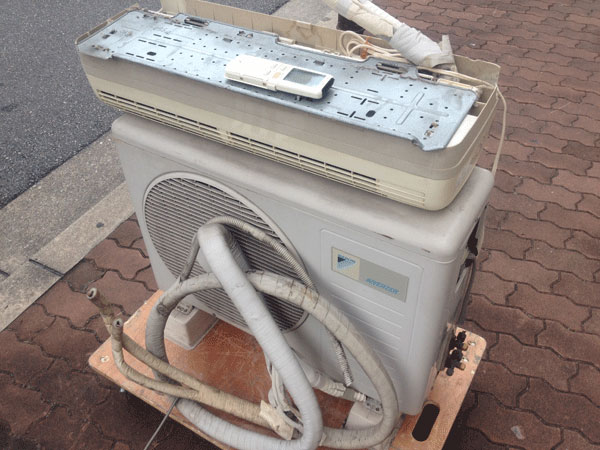 神戸市の古いエアコンの無料回収　※お持込みは無料